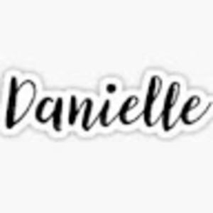 Meet your Posher, Danielle